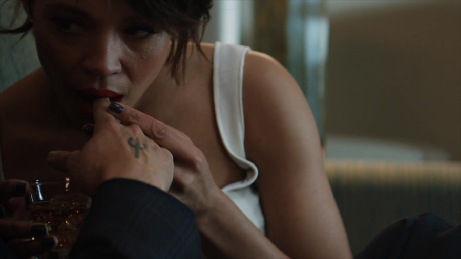 Louisa Krause the girlfriend experience s02e05 2017
