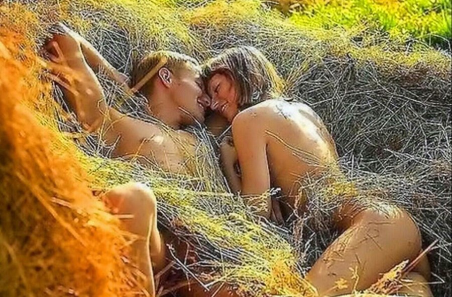 Двое на сеновале